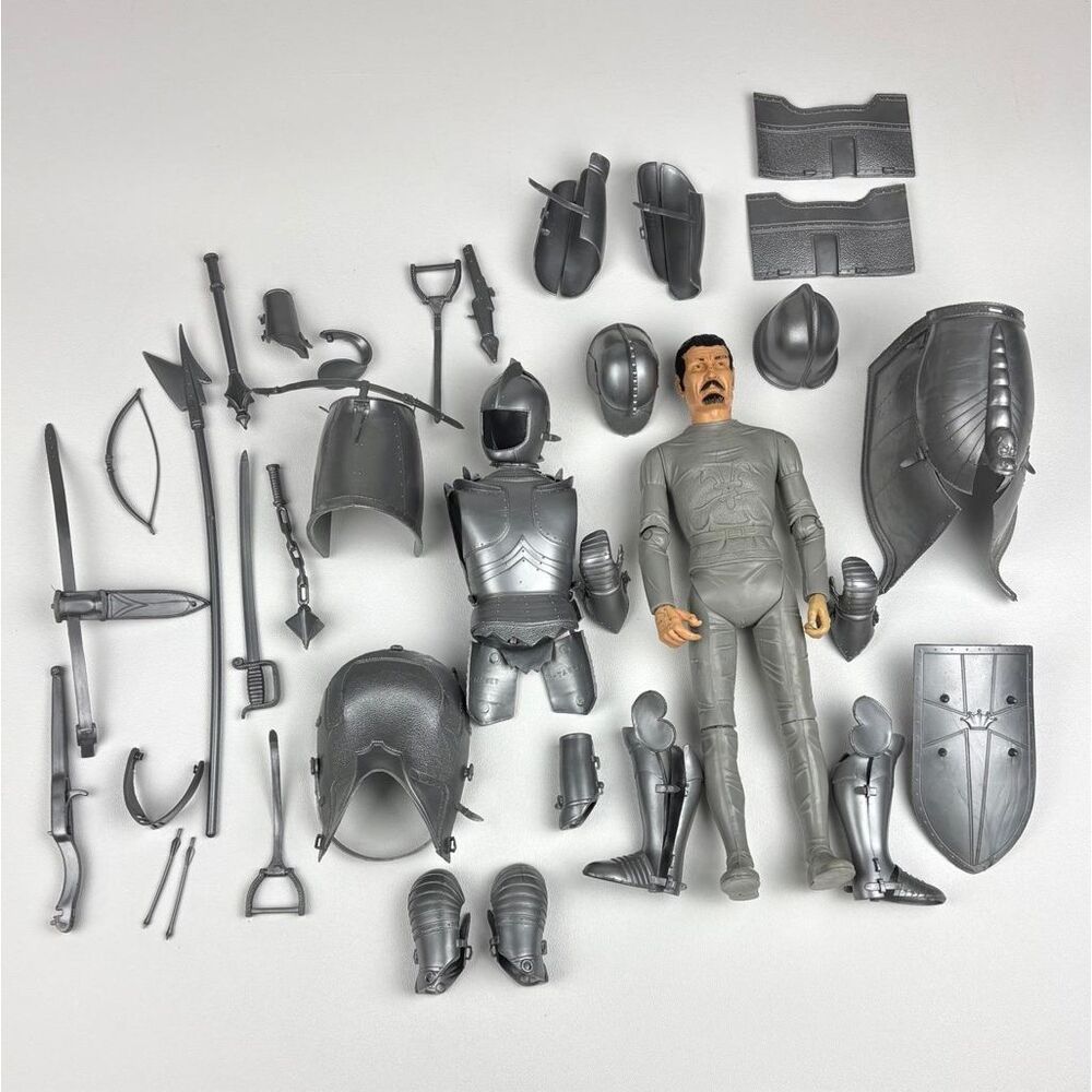 Vintage 1968 Louis Marx Sir Stuart Silver Noble Knight W/ Some Accessories EW266